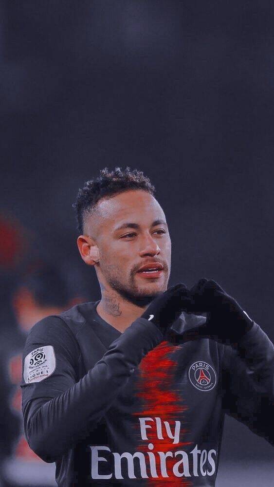 Foto de Neymar para Perfil celebrando gol con camiseta del PSG