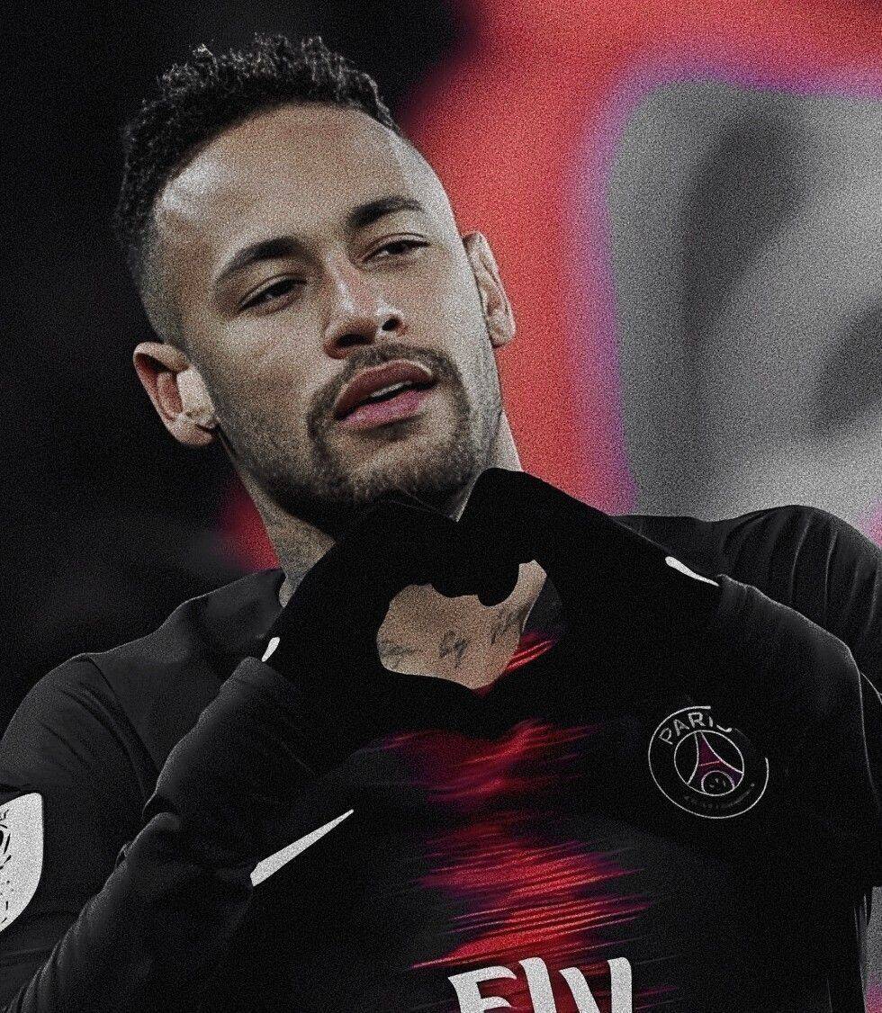 Foto de Neymar para Perfil Haciendo Corazón con las Manos