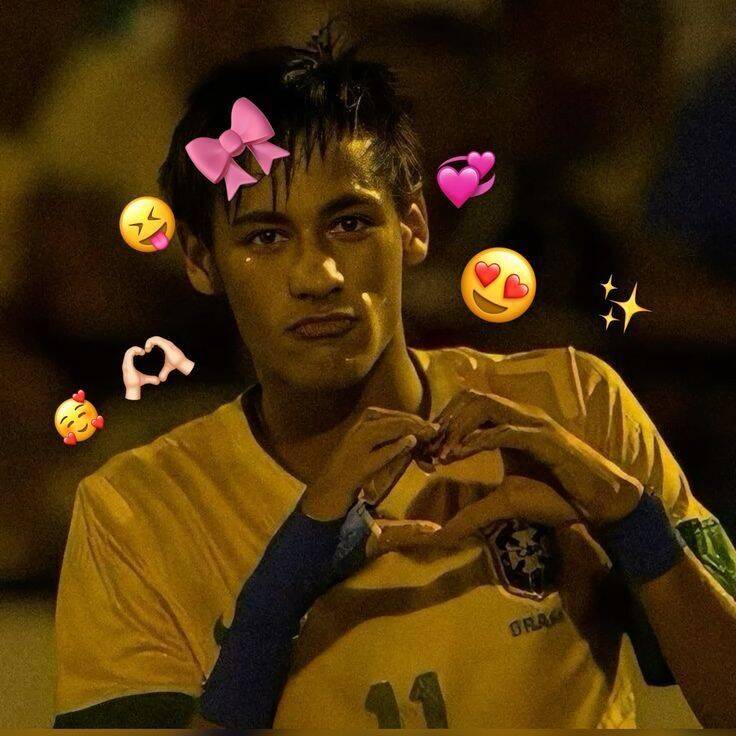 Foto de Perfil do Whatsapp Masculina de Jogador de Futebol com Emojis