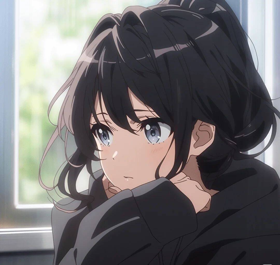 Foto de anime para perfil de chica pensativa