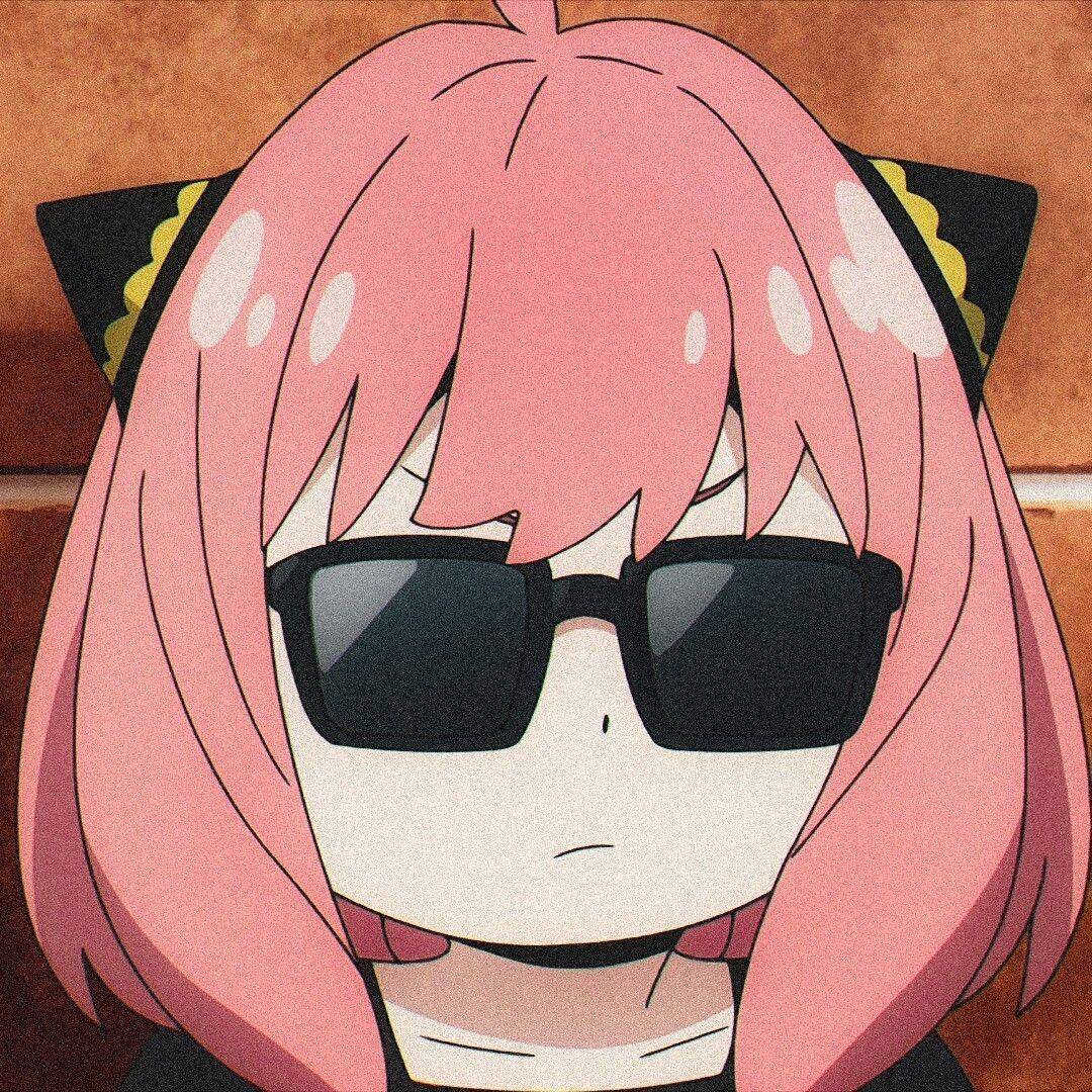 Foto de anime para personaje de perfil con gafas de sol