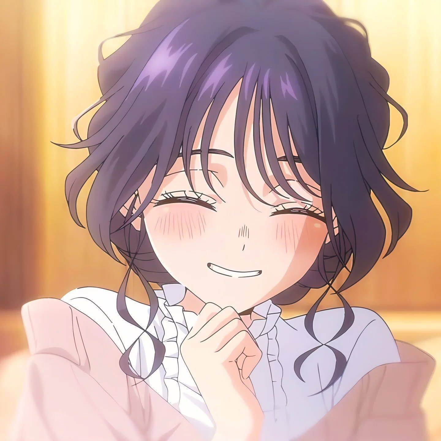 Foto de anime para perfil de chica sonriente