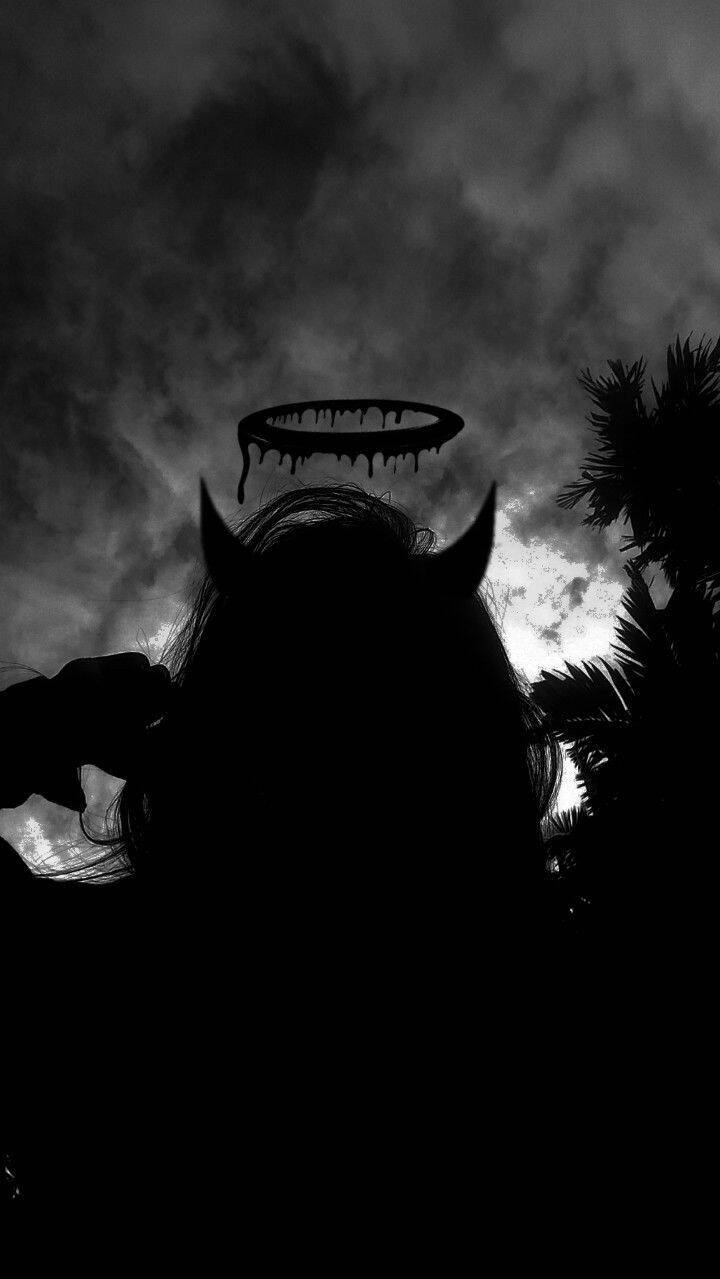 Foto de perfil para Dark Discord con Halo y cuernos