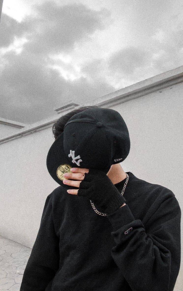 Imagen de perfil para Discord con gorra elegante