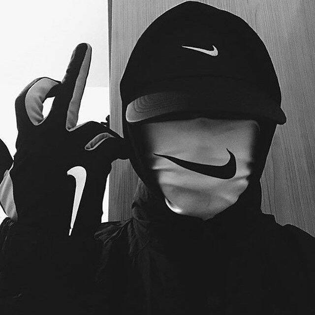 Foto de Perfil para Discord Estilo Urbano Misterioso