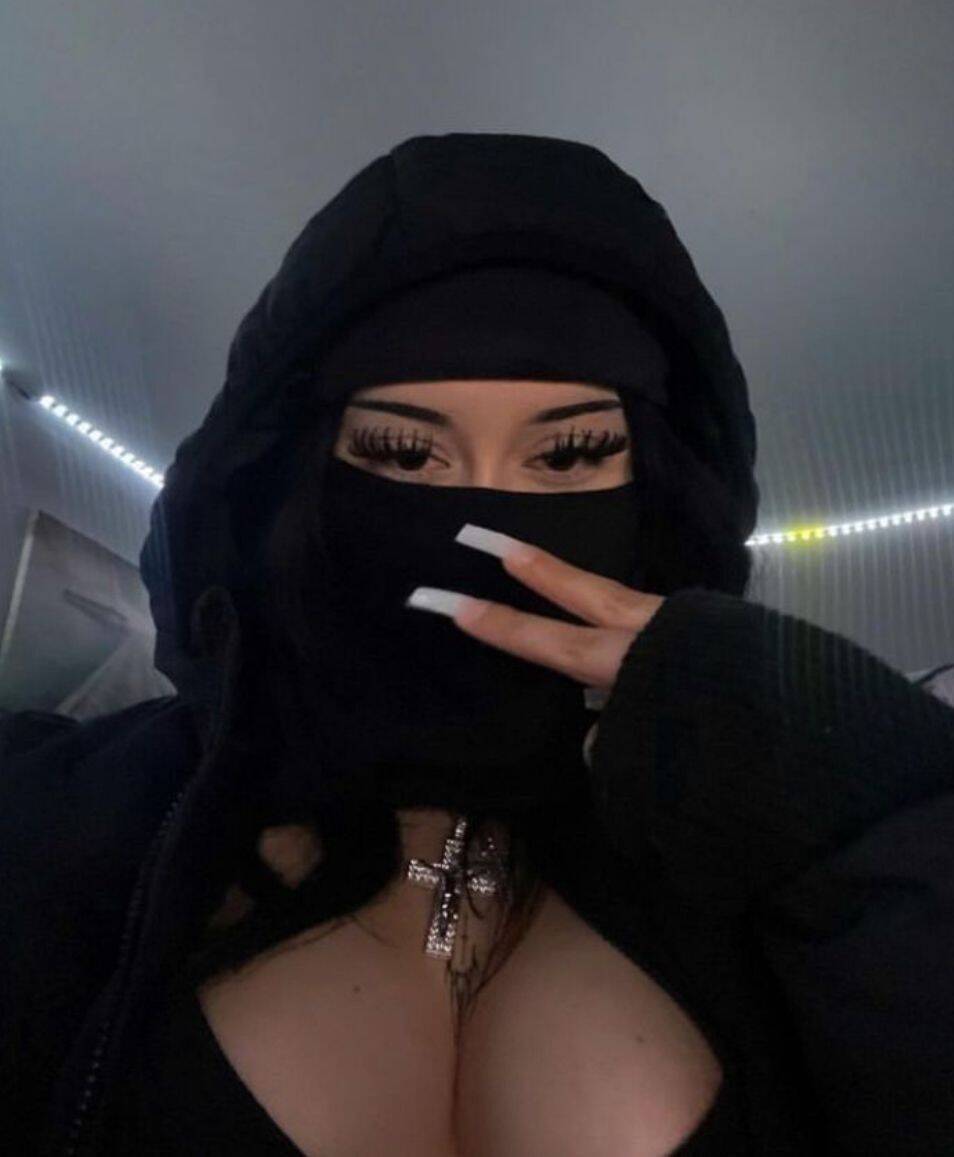 Foto Para Perfil do Whatsapp Feminino com Estilo Misterioso