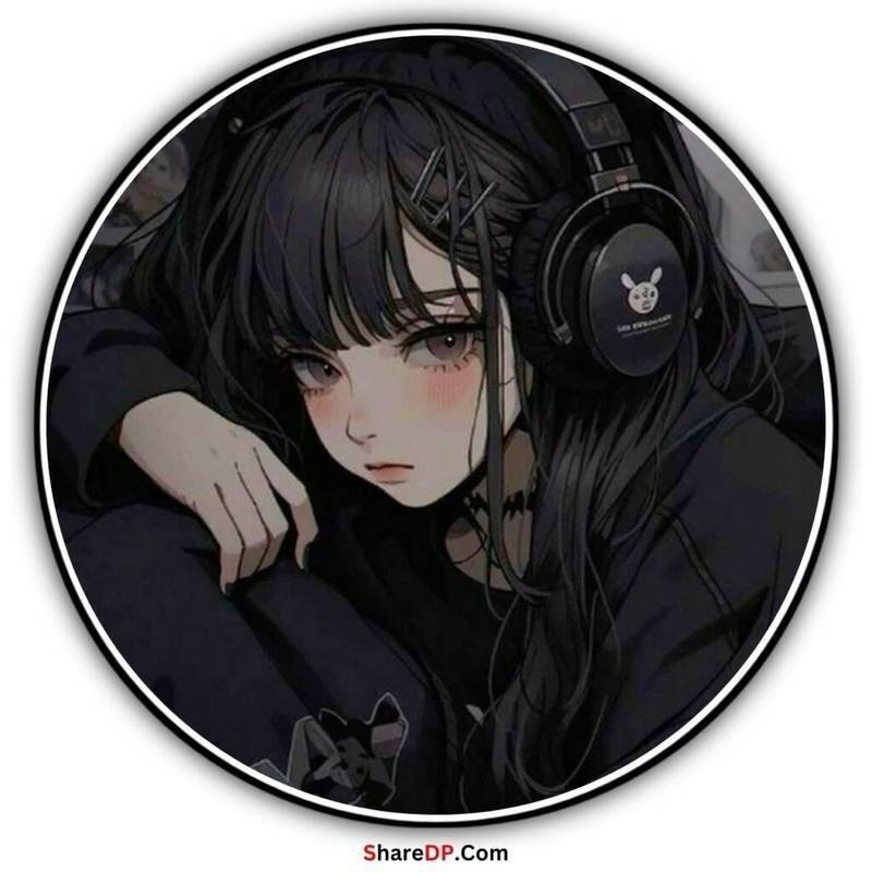 Foto de Perfil Feminino com Fones de Ouvido e Estilo Alternativo