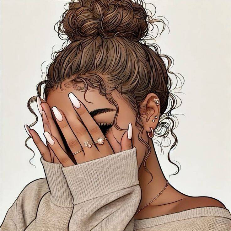 Foto de Perfil Feminino com Mão no Rosto e Cabelo Cacheado