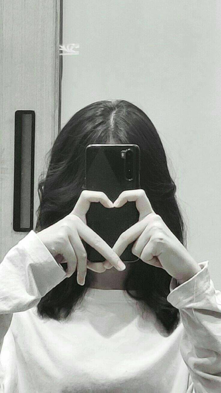 Fefor men Pfp Profile Picture with Hands Heart
