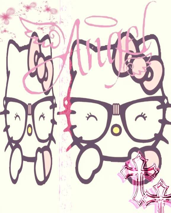 Foto de Perfil da Hello Kitty Engraçada com Óculos e Sorriso