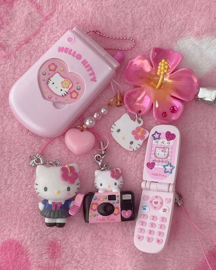 Foto de perfil de la linda Hello Kitty con accesorios coloridos