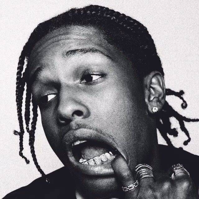 Foto de Perfil Preta do Asap Rocky com Sorriso