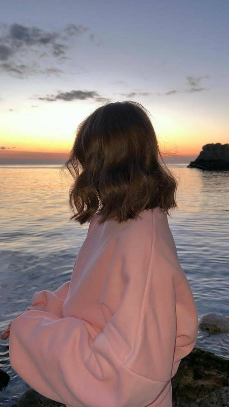 Foto de Perfil Aesthetic ao Pôr do Sol na Praia