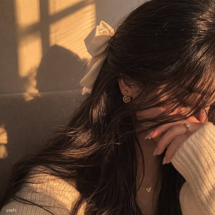 Foto de Perfil Aesthetic com Luz Suave e Cabelo Solto