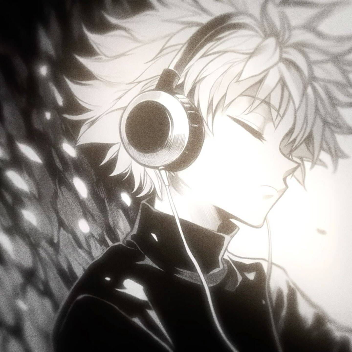 Killua's Pfp Profile Picture with Headphones