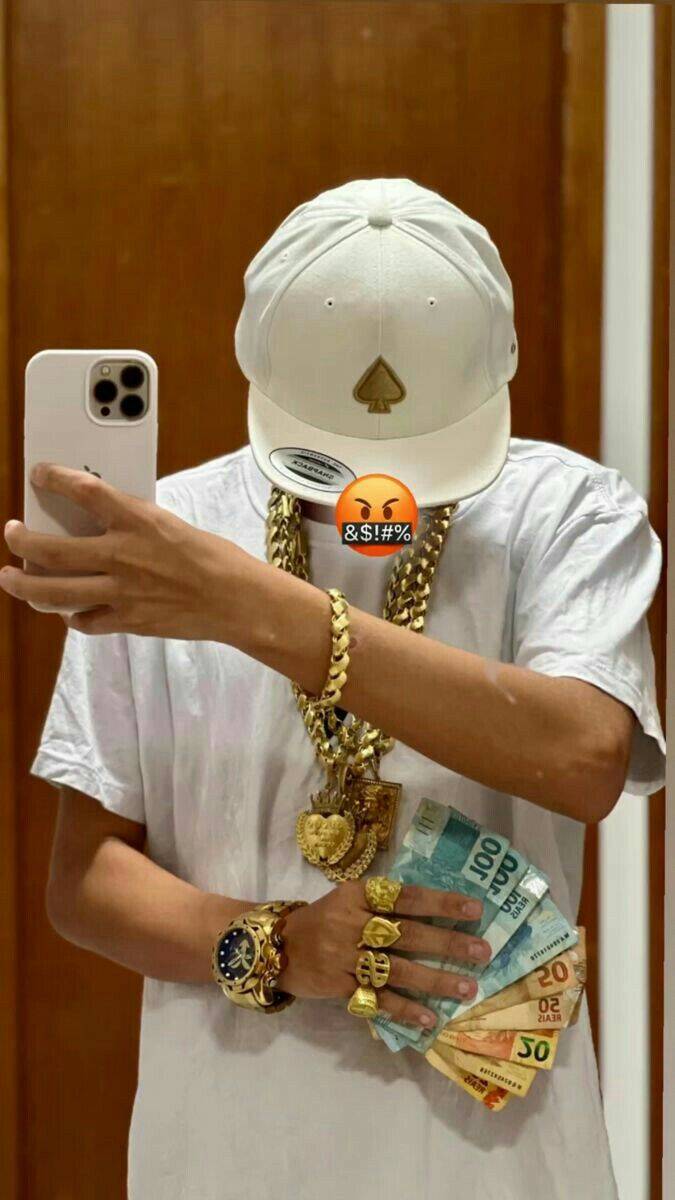 Pfp Profile Picture of Cub with White Cap and Gold Chains