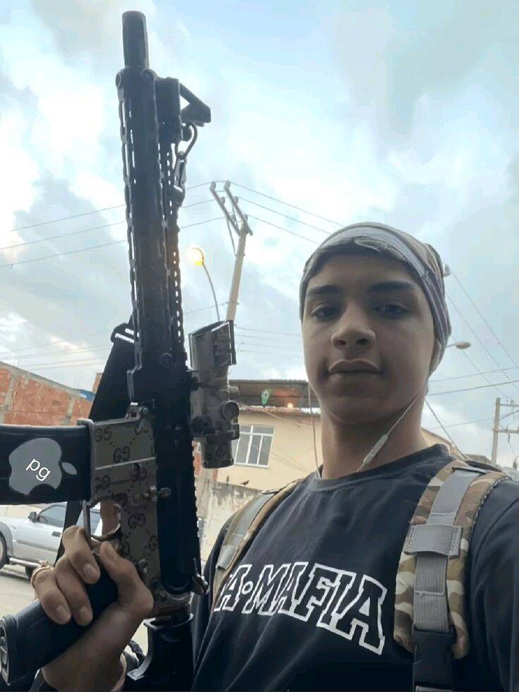 Pfp Profile Picture of cub with weapon in urban environment