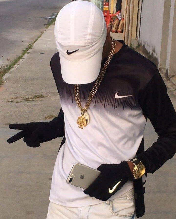 Pfp Profile Picture Cool with Nike Shirt and Stylish Accessories