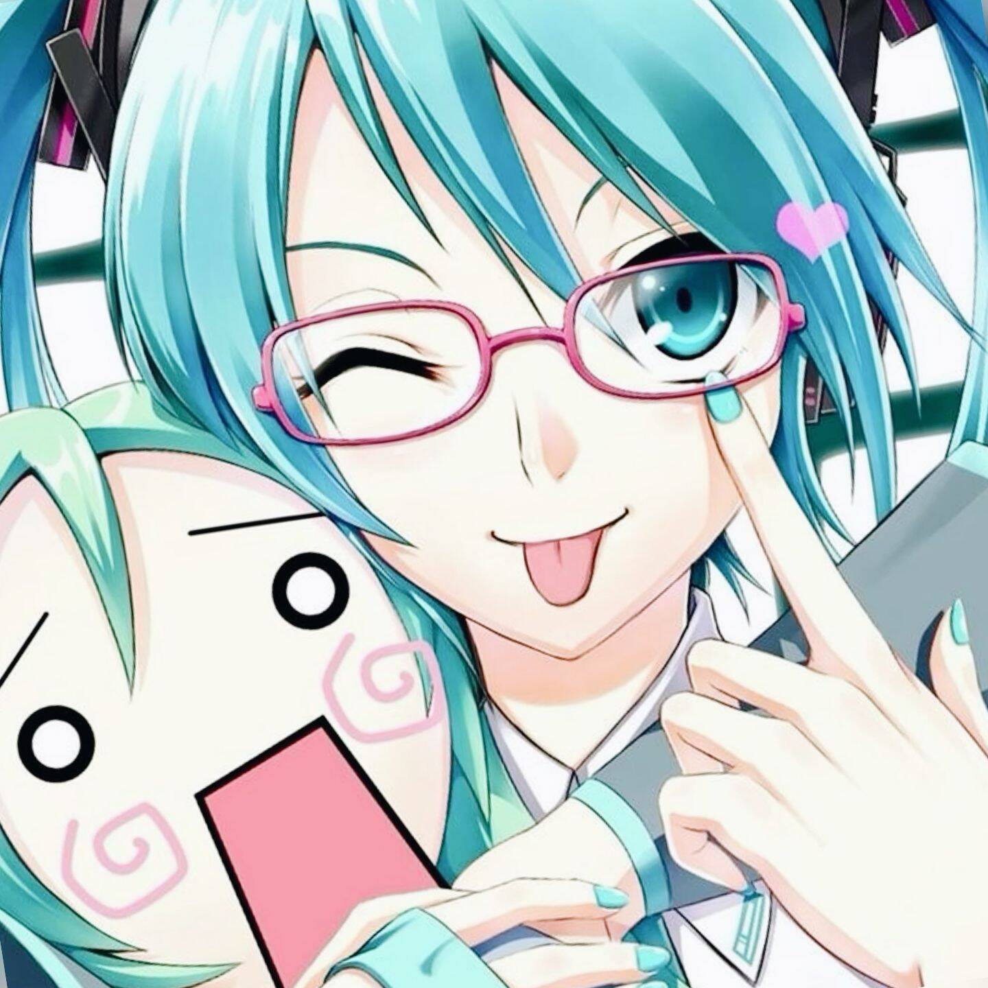 Foto de Perfil da Hatsune Miku com Óculos e Sorriso