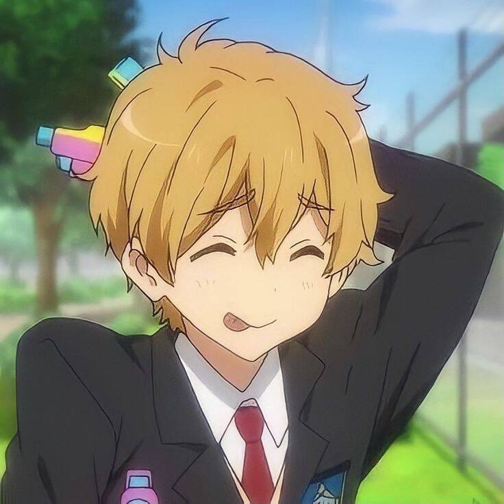 Foto de Perfil de Anime Boy Sorridente com Cabelo Loiro