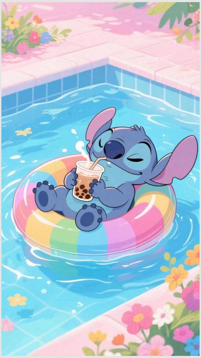 Fondo de Pantalla de Stitch Relajándose en la Piscina con Bebida para Celular/iPhone 4K