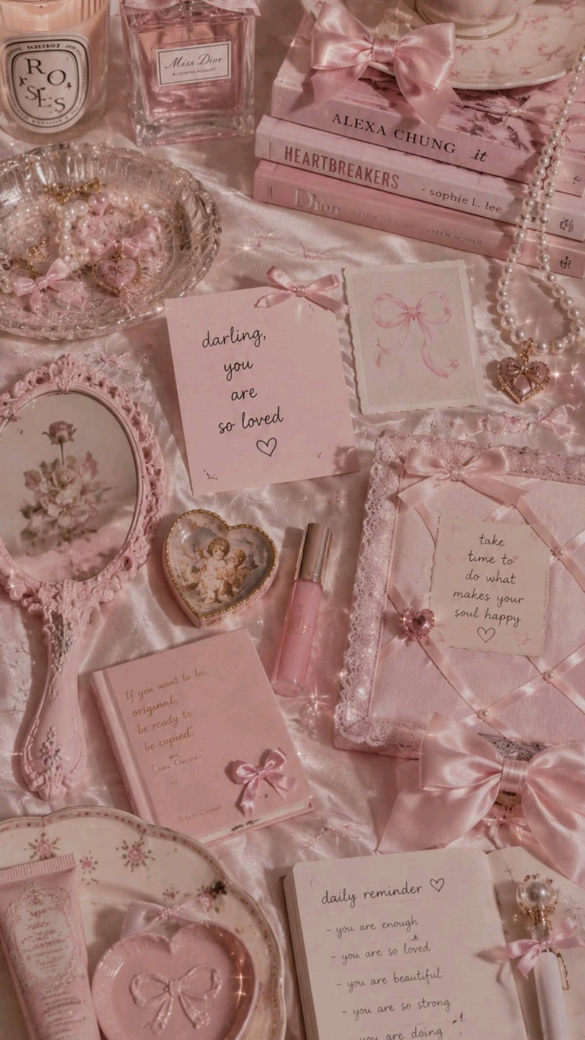 Fondo de Pantalla Aesthetic Rosa con Detalles Delicados para Celular/iPhone