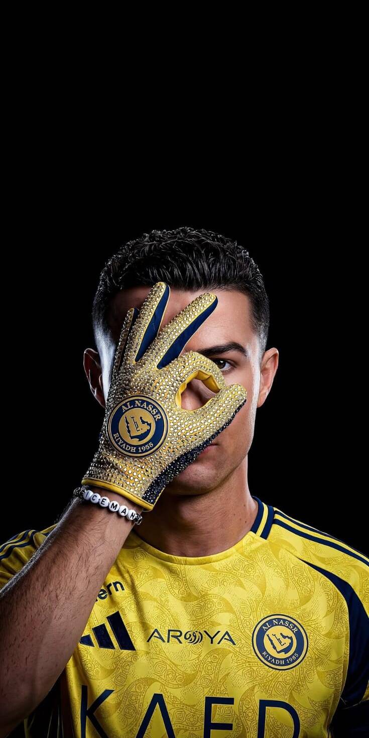 Papel de Parede do Cristiano Ronaldo com Luva do Al Nassr para Celular/iPhone 4K