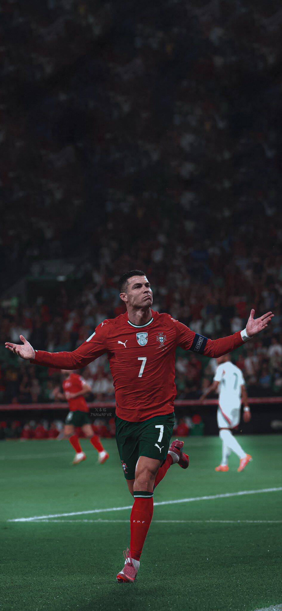 Papel de Parede do Cristiano Ronaldo Celebrando Gol para Celular/iPhone 4K