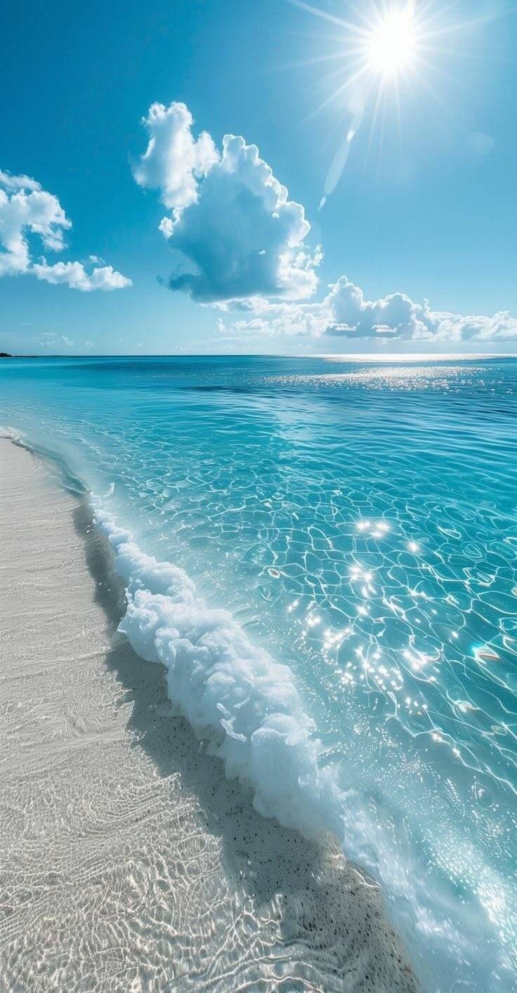 Papel de Parede de Praia com Água Cristalina e Céu Azul para Celular/iPhone 4K
