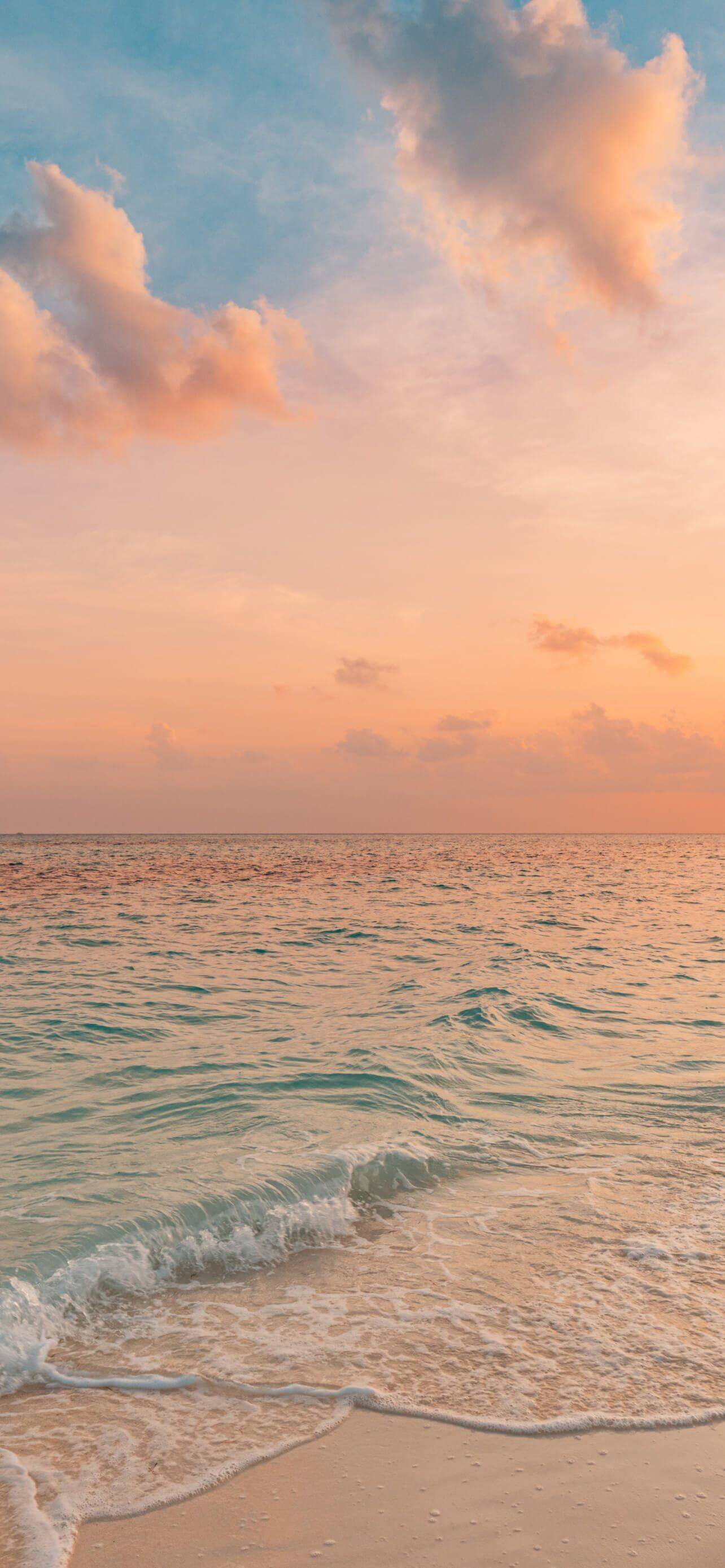 Papel de Parede de Praia com Pôr do Sol e Ondas para Celular/iPhone 4K