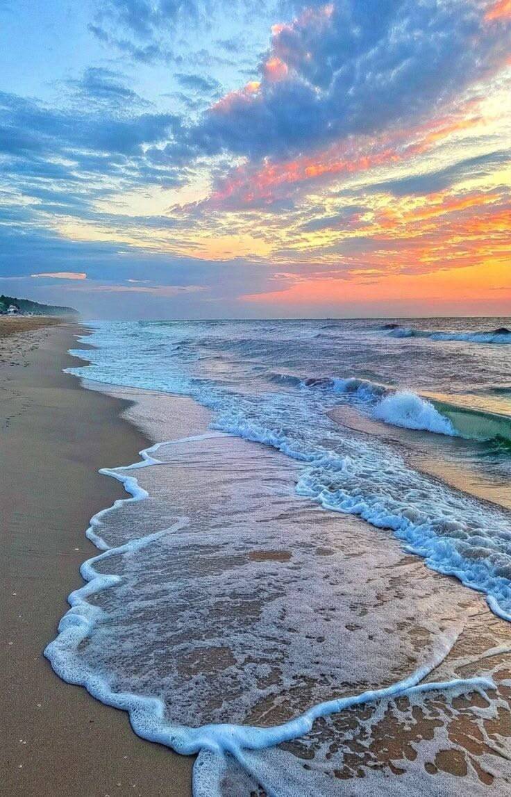Fondo de Pantalla de Playa con Atardecer y Olas para Celular/iPhone 4K
