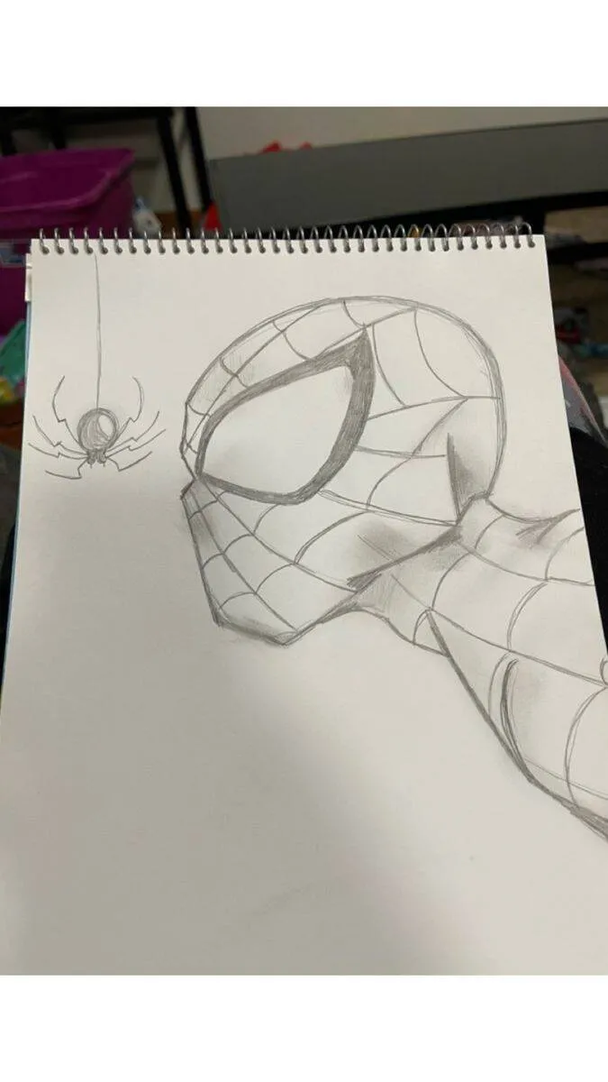 Desenho para Desenhar no Caderno do Homem Aranha em Ação